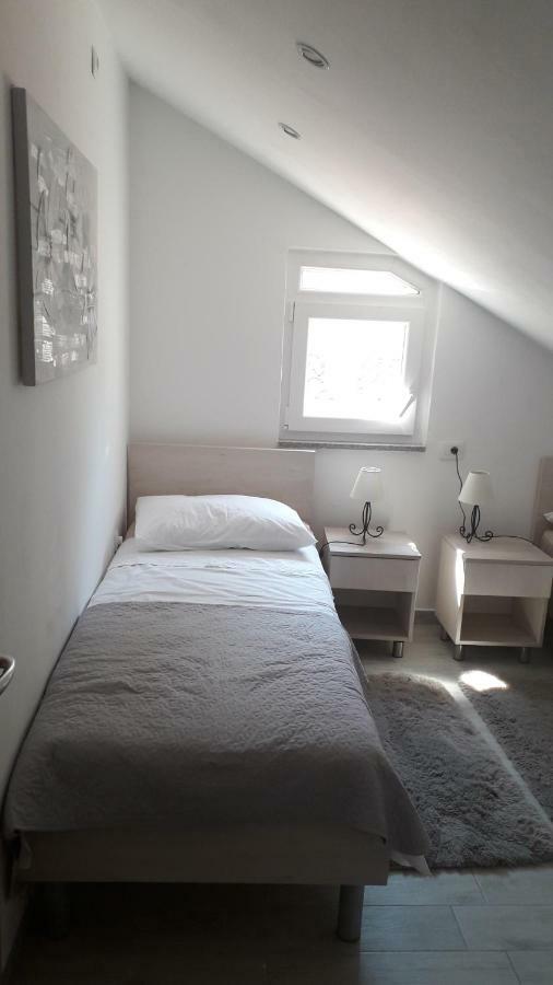 Apartmani Zilic Дугі-Рат Екстер'єр фото
