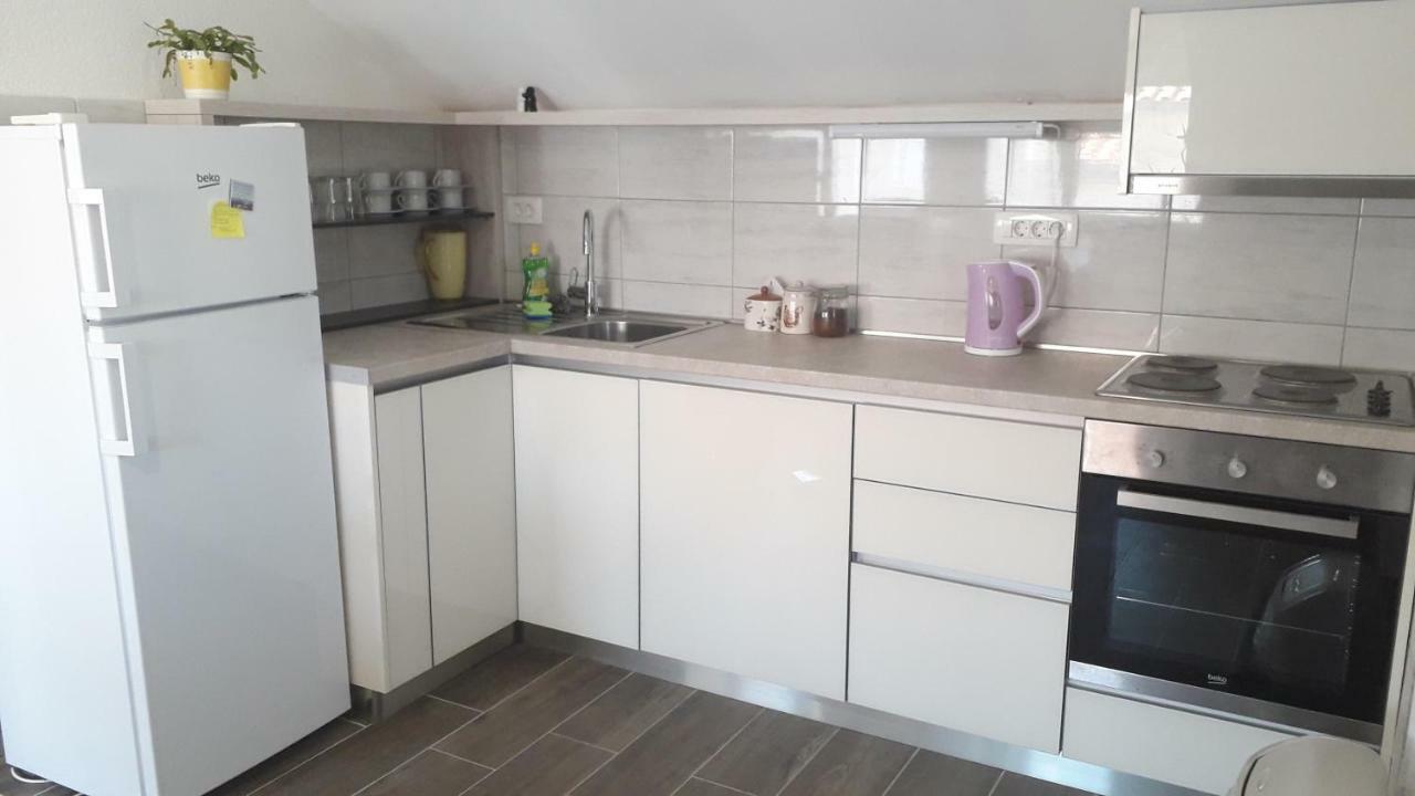 Apartmani Zilic Дугі-Рат Екстер'єр фото